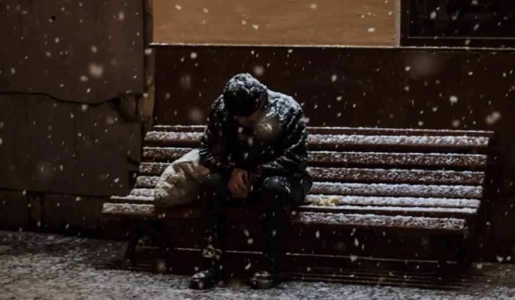 Por temperaturas gélidas NYC declara código azul; posibles copos de nieve este viernes