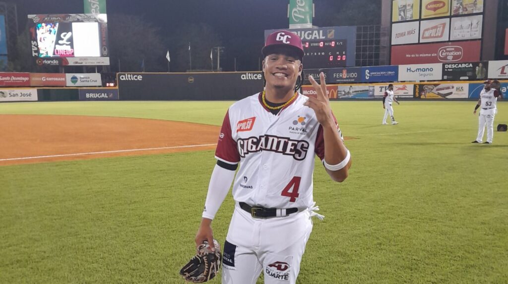 Johan Rojas y Noelvi Marte estarán disponibles en el roster semanal desde hoy con los Gigantes