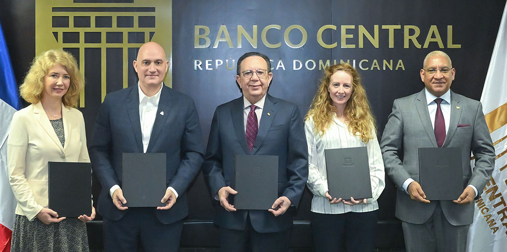 Unión Europea dona fondos para el sistema financiero dominicano