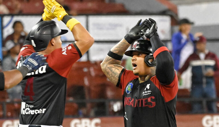 Gigantes del Cibao dejan en el terreno a las Estrellas con hit de oro de Johan Rojas