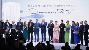 Entregan Premio al Emigrante  Ydanis Rodríguez