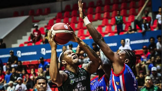 Club San Vicente aplasta al Máximo Gómez asegurando clasificación a la semifinal TBS SFM