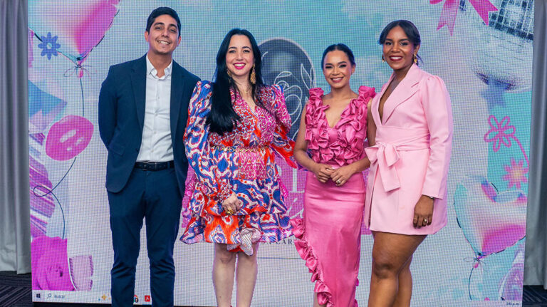 Tarde de Chicas by Raysa Carolina celebra por todo lo alto la feminidad y empoderamiento con más de 100 mujeres