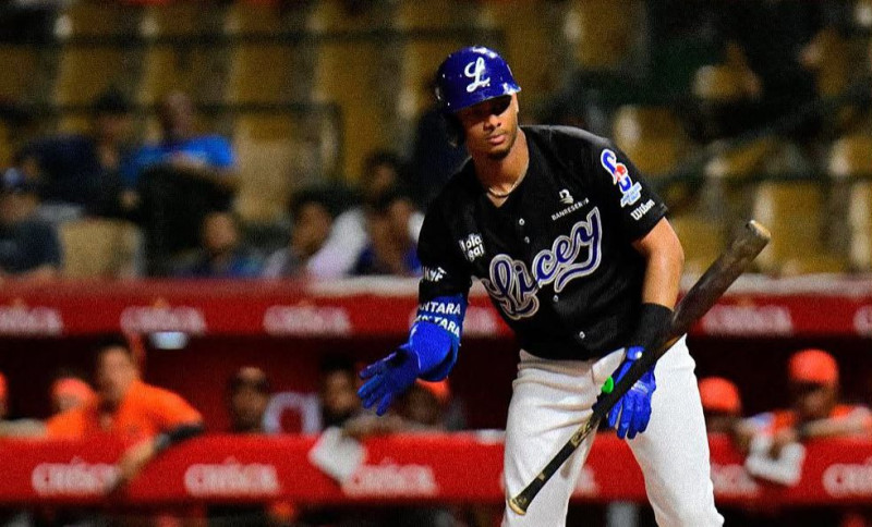 Sergio Alcántara y Jair Camargo guían Licey sobre Toros