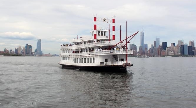 Dominicanos NYC celebrarán aguinaldo navideño sobre el río Hudson para despedir 2024