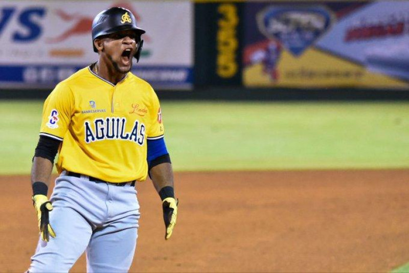 Águilas vencen a Estrellas y clasifican al round robin