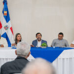 Gobierno mantiene cumplimiento con productores y familias en Monte Grande; INDRHI desembolsa compensaciones