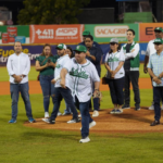 Estrellas derrotan al Licey y ponen un pie en la clasificación