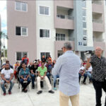 Senador Franklin Romero encabeza entrega apartamentos Barrio Azul