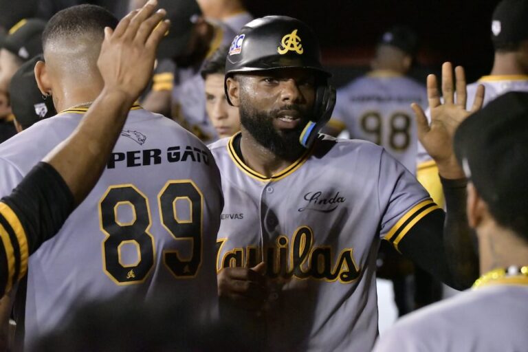 Aguilas derrotan 15-9 a Gigantes en continuación béisbol R.D.