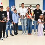 Premian mejores jugadores torneo de baloncesto superior con refuerzos 2024