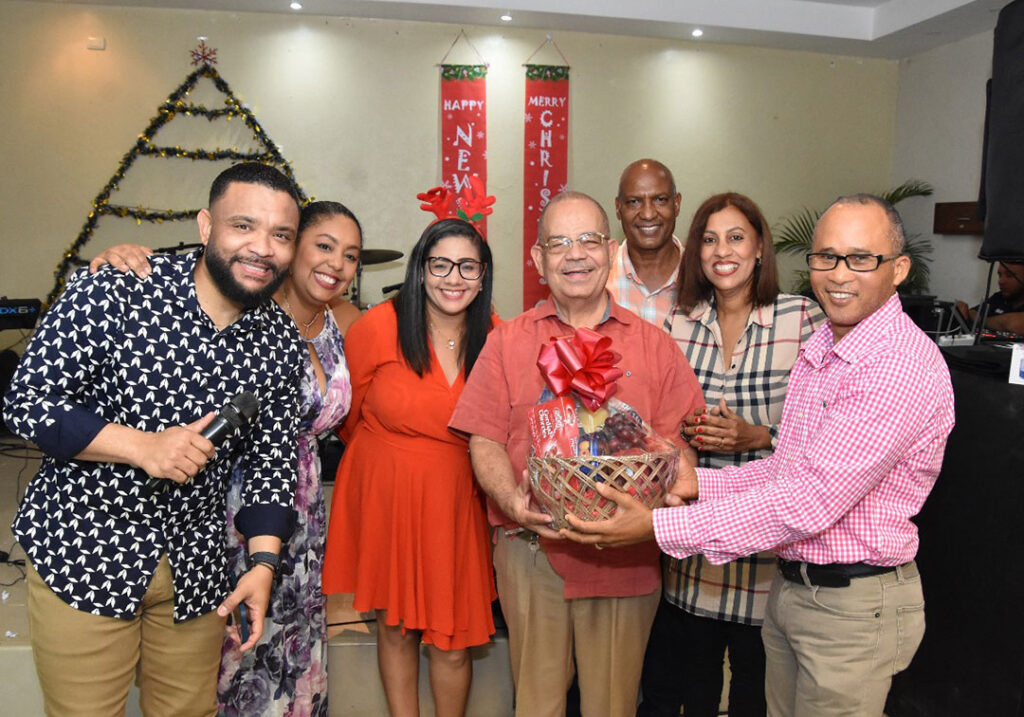 Colegio de Periodistas SFM celebra en grande fiesta de Navidad 2024