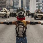 La frustración de pasar de resistir en Caracas a exiliarme en Madrid