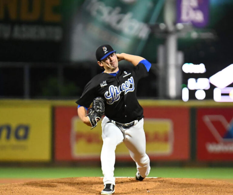 Tellaeche y Leyba lideran el triunfo de Licey; consolidan primer lugar en el round robin