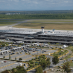 Otra familia busca le paguen su tierra donde está el aeropuerto