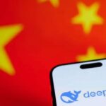 Qué tiene de especial DeepSeek, la nueva herramienta china de inteligencia artificial (y en qué se diferencia de ChatGPT o Gemini)