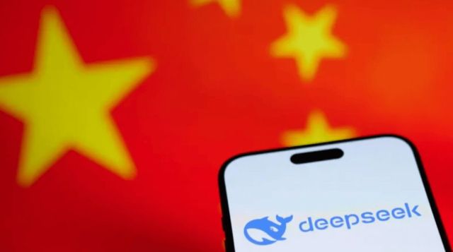 Qué tiene de especial DeepSeek, la nueva herramienta china de inteligencia artificial (y en qué se diferencia de ChatGPT o Gemini)