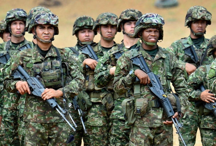 El conflicto armado en Colombia arrincona a Petro, que pide ayuda a Maduro