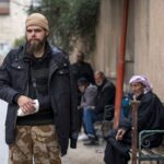 Un miliciano del HTS que gobierna en Siria: «He pasado muchos años en la facción armada. Ahora quiero estudiar para ser profesor»