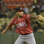 Leones del Escogido Vencen 8-6 a las Águilas