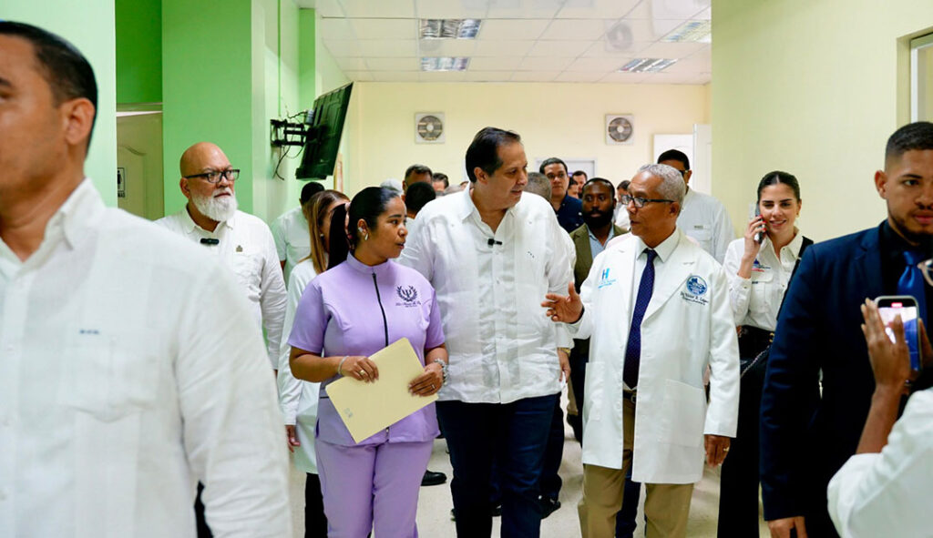 Ministro de Salud anuncia ampliación de Unidades de Intervención en Crisis para mejorar servicios de salud mental