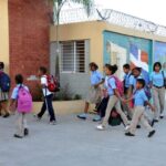 Estudiantes vuelven a las aulas este martes; Minerd trabaja en Plan Decenal