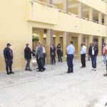 Director Regional y Procuradora de Medio Ambiente inspeccionan centro educativo y comunidad afectada por intoxicación