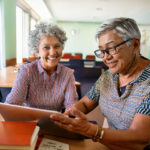 Curso gratuito: «Redes y realidades. Alfabetización mediática para adultos mayores»