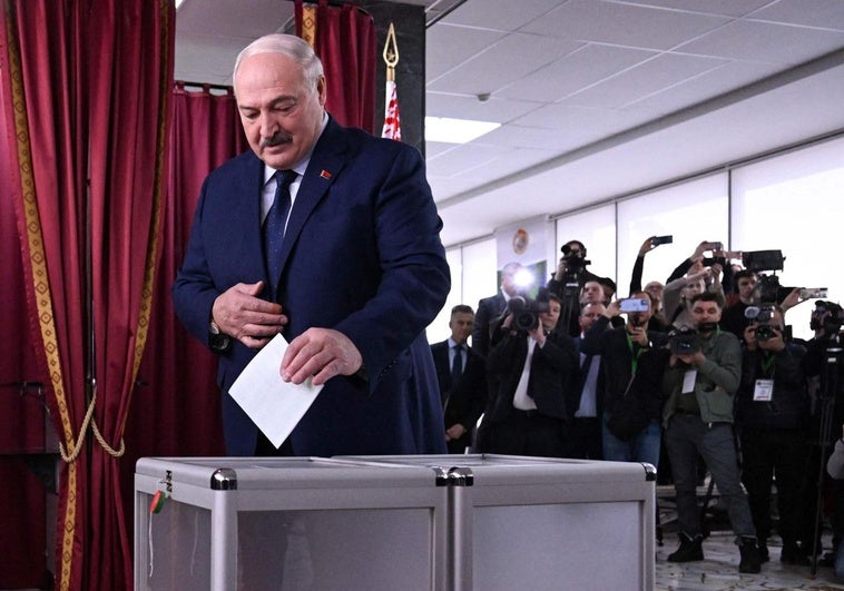 El dictador bielorruso se sigue eternizando mediante un nuevo simulacro de elecciones