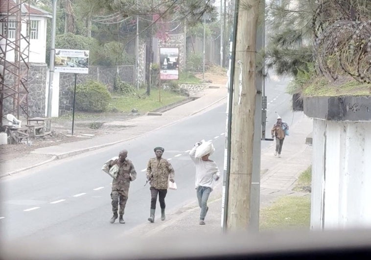 Los rebeldes entran en el centro de Goma, en el Congo, tras reivindicar la captura de la ciudad