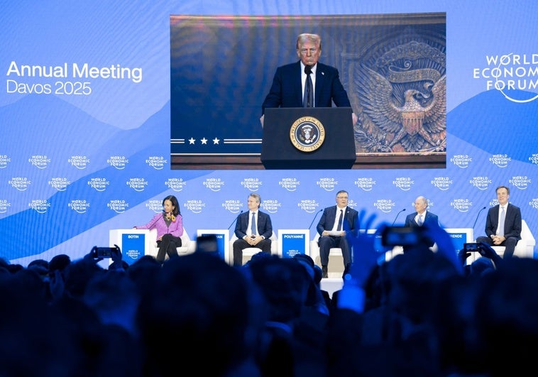 Trump, al ataque en Davos: «Mi mensaje al mundo: o hacéis vuestros productos en América o pagáis aranceles»