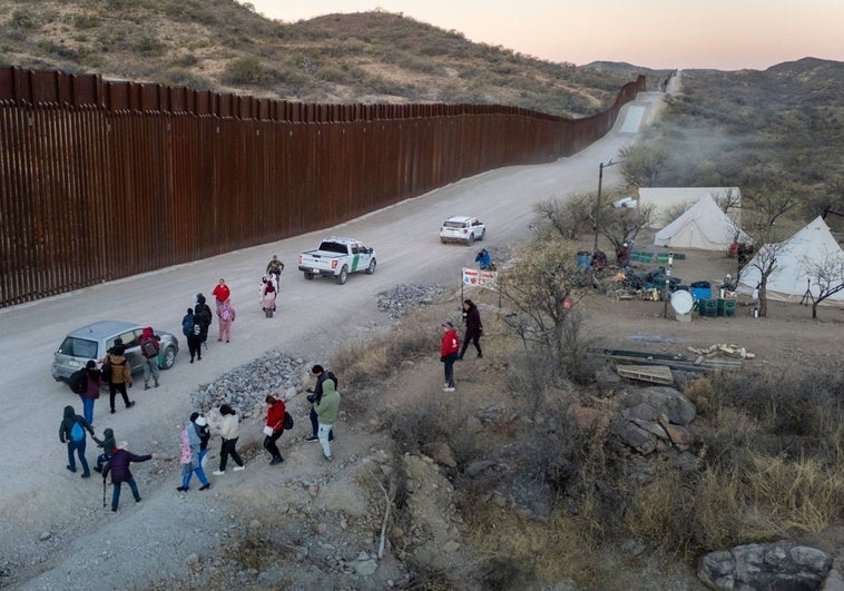 Cerrojazo en la frontera: los inmigrantes se quedan a las puertas de EE.UU.