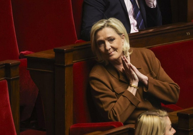 La estabilidad de Francia queda en manos de Marine Le Pen tras la moción de censura contra el Gobierno de Bayrou