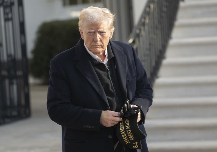 Trump comienza una depuración sin precedentes de la burocracia