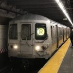 ¡Insólito! Roban tren R en Queens para un paseo