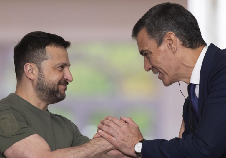 Pedro Sánchez viaja a Ucrania para asistir a una cumbre por el tercer aniversario de la guerra: noticias en directo y última hora hoy