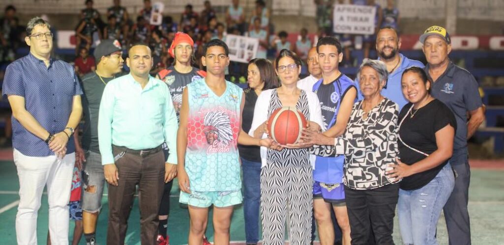 Equipos Azul y Negro consiguen triunfos apertura torneo juvenil Club Caonabo Copa Pescadería Wanda