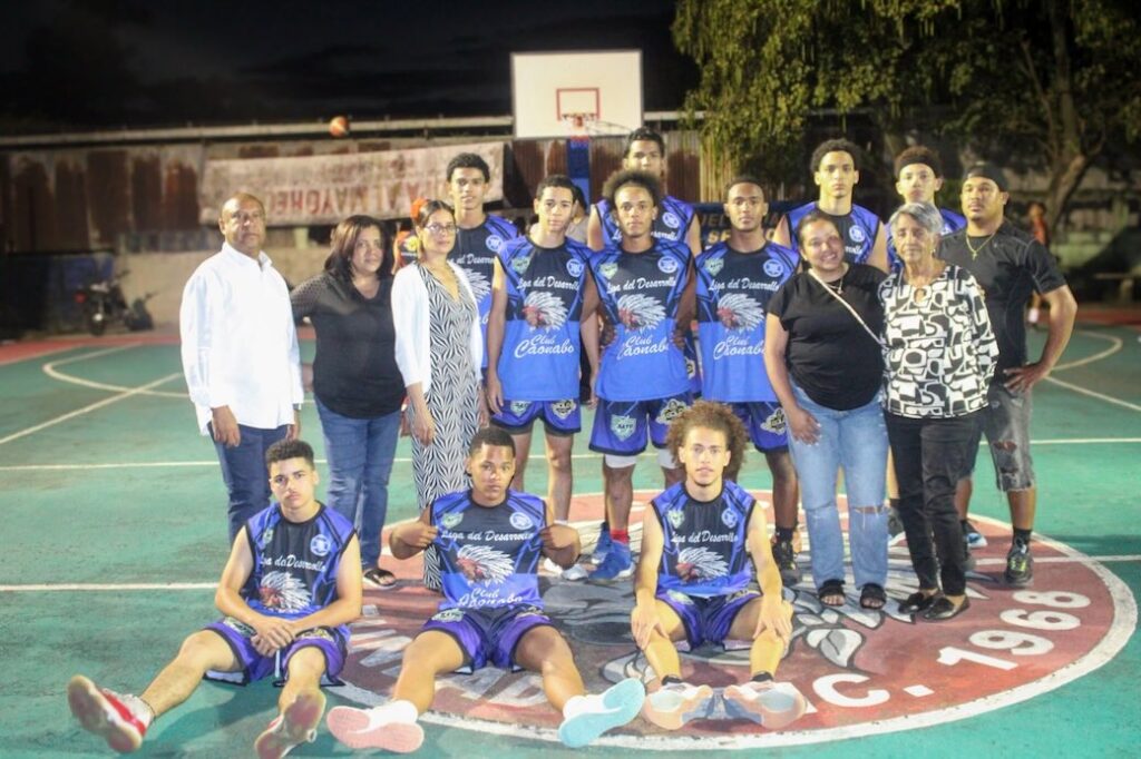 Equipo Azul  empata en segundo lugar torneo juvenil club Caonabo copa Pescadería Wanda