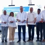 Abinader en San Juan inaugura infraestructuras viales, destacamento policial, nave de zona franca y proyecto de fibra óptica