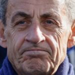 La nueva vida de Sarkozy, con toque de queda y brazalete electrónico