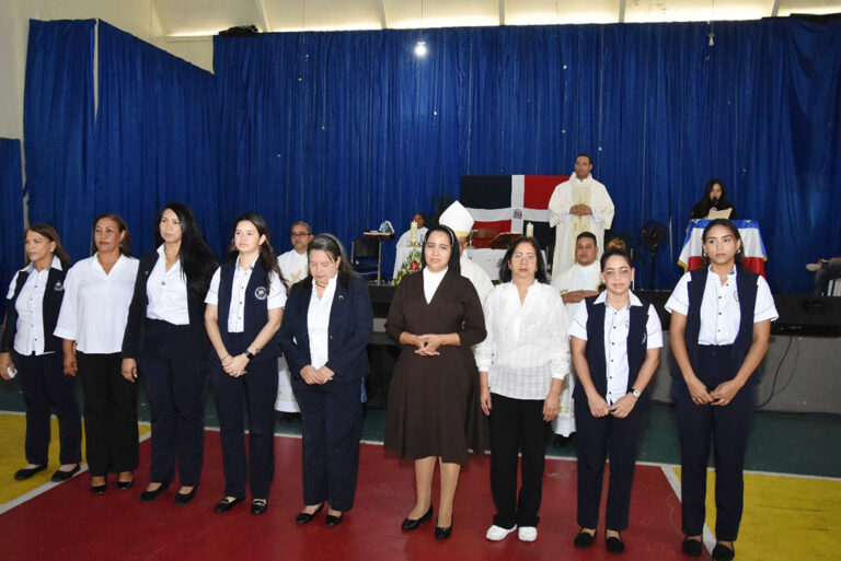 Colegio La Altagracia celebra eucaristía y da inicio a su 70 aniversario