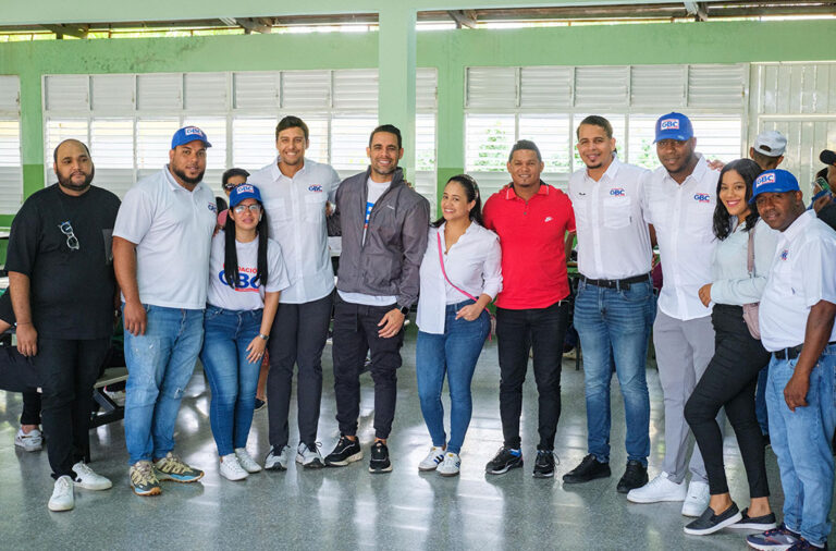 Fundación GBC beneficia a cientos de personas con jornada de salud gratuita en Distrito Municipal de Cenoví