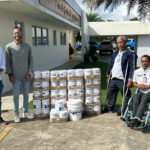 Senador Franklin Romero donó pintura para torneo de tenis de campo