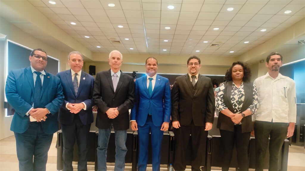 UASD realiza panel sobre Tierras Raras