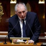 Bayrou fuerza la aprobación de los presupuestos en Francia y la izquierda presenta una nueva moción de censura