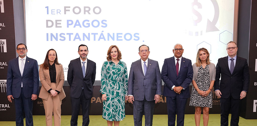 Banco Central República Dominicana auspicia el 1er Foro de Pagos Instantáneos con la participación de expertos internacionales