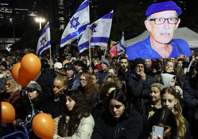 La familia Bibas acusa a Netanyahu de haber «abandonado» a los rehenes