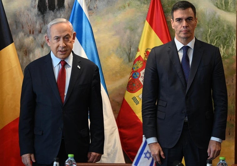 Pedro Sánchez 'resucita' a Franco con su cerrado ataque a Israel