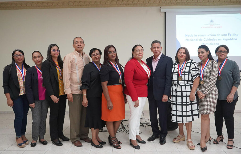 INDRHI reafirma compromiso con la equidad de género en el Día Internacional de la Mujer