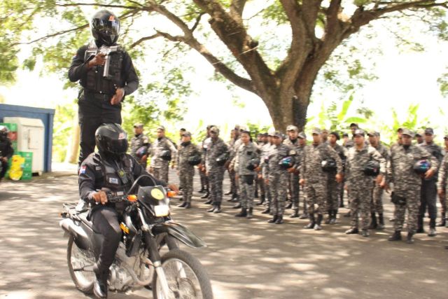 Matan a un «lince» durante operativo de la Policía en una fiesta clandestina en Los Guaricanos